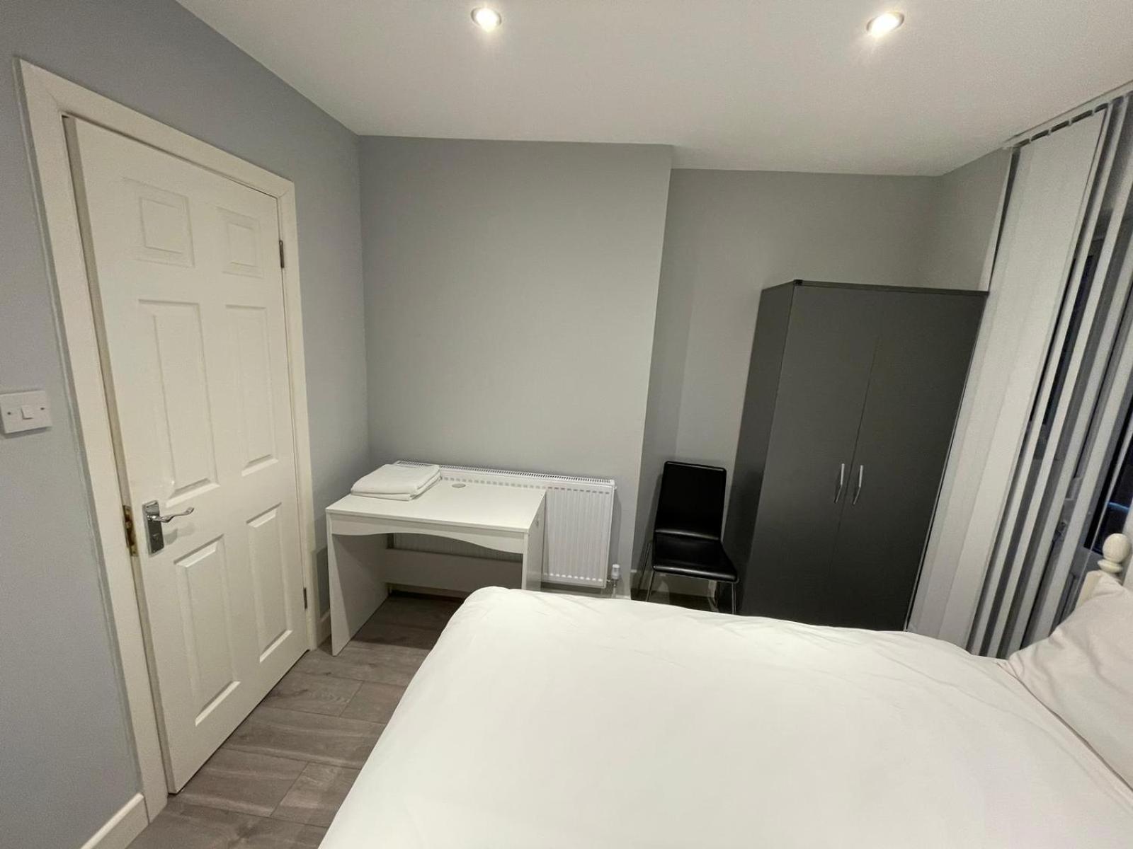 Vale Nky Apartment Rooms Лондон Екстер'єр фото