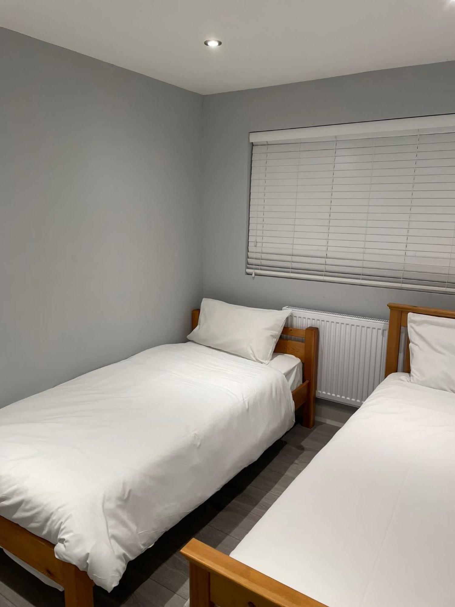Vale Nky Apartment Rooms Лондон Екстер'єр фото